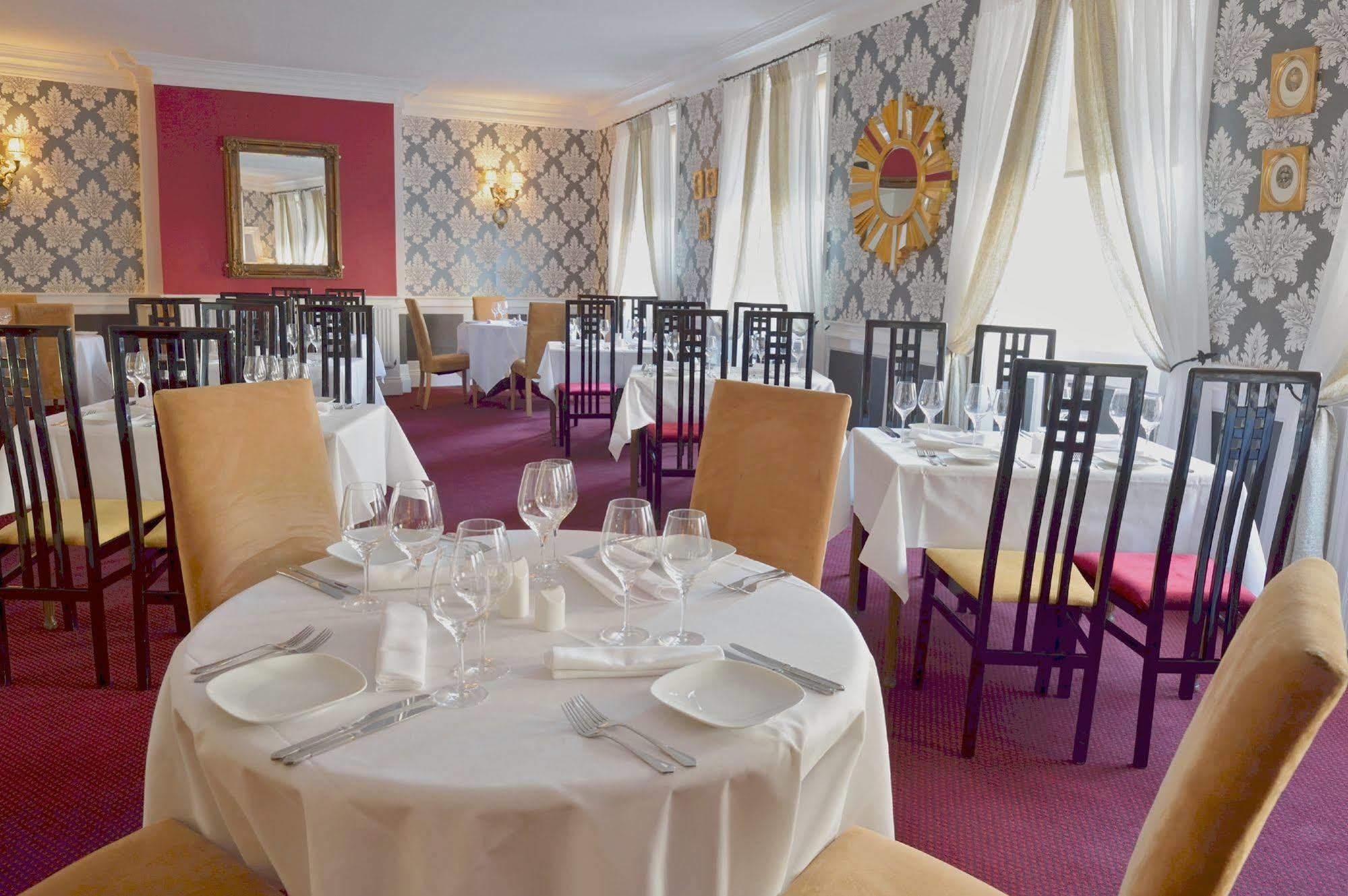 וויסבק The Rose And Crown Hotel מראה חיצוני תמונה
